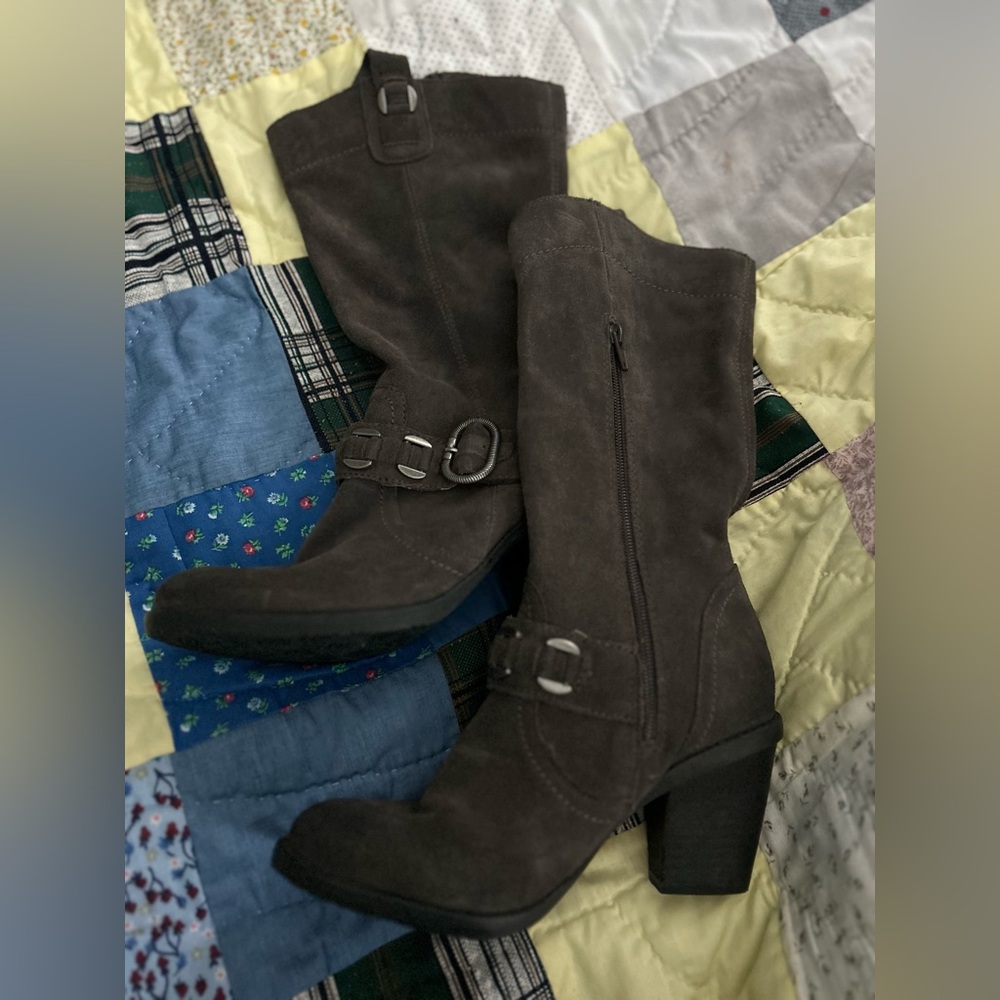 Stylish Brown Women's Boots